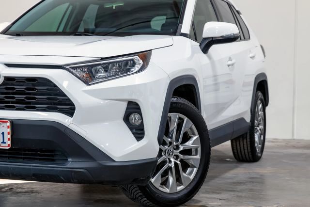 🤍 2020 Toyota RAV4 XLE Premium | 81K Miles | Top-Tier Compact SUV64021172208643124