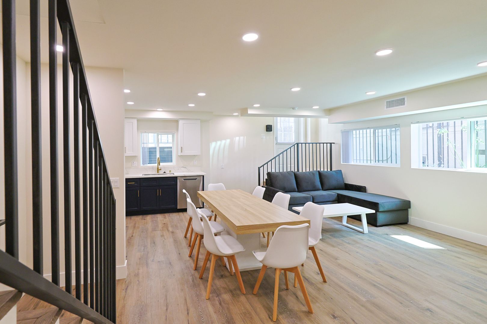 1241 W 25th St63622110980097121